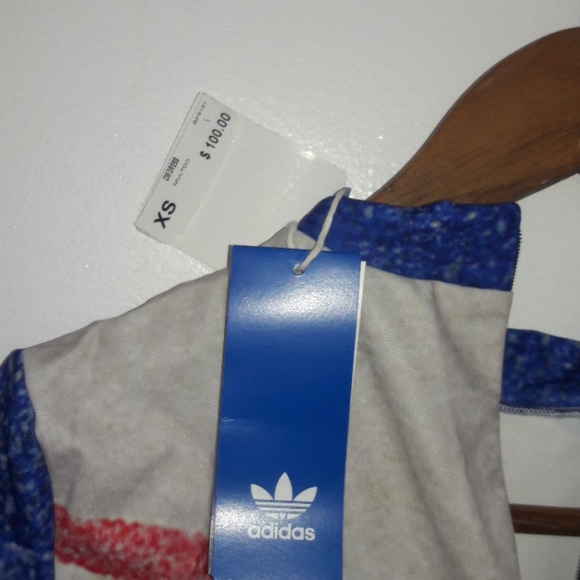 🆕️ADIDAS ORIGINALS Dress T-Shirts sz XS. - Picture 6 of 8